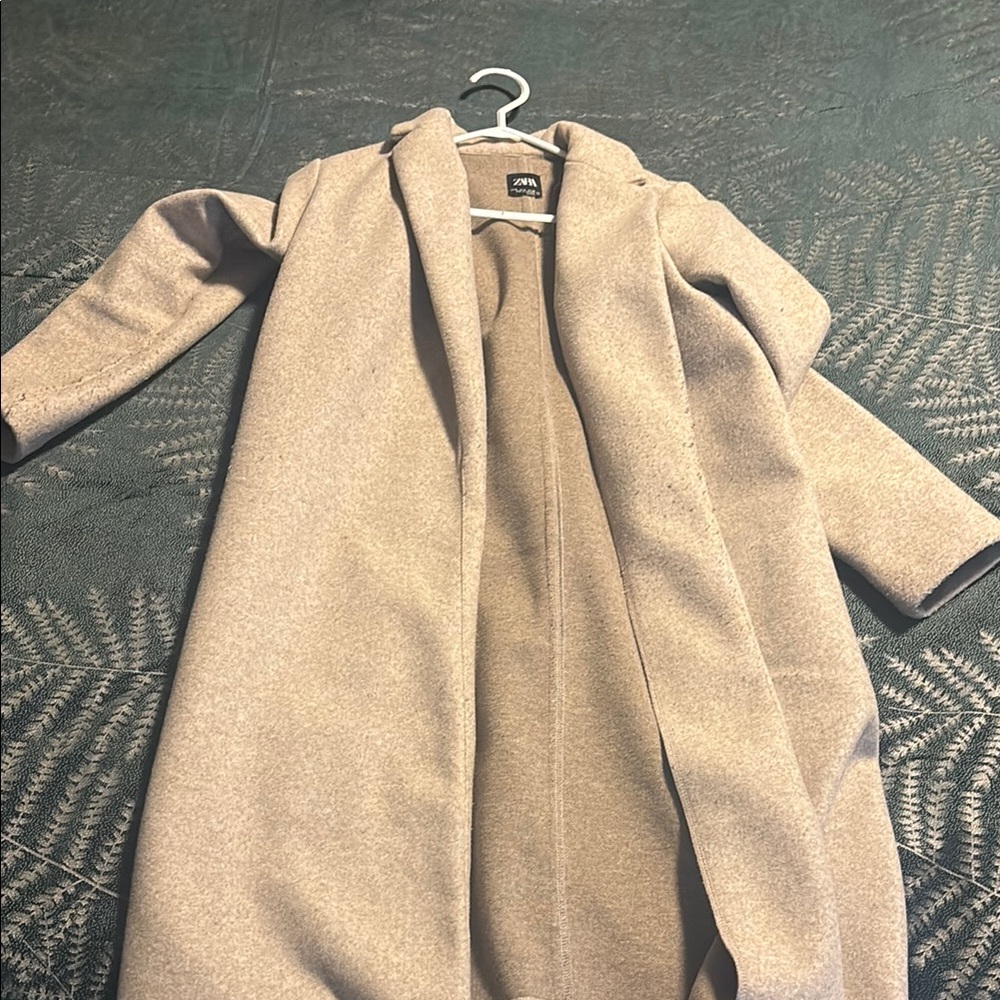 Elegant Beige Women's Coat